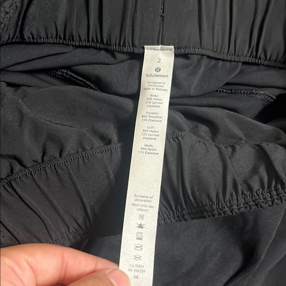 Lululemon women’s Black Athletic Pants - Picture 5 of 5